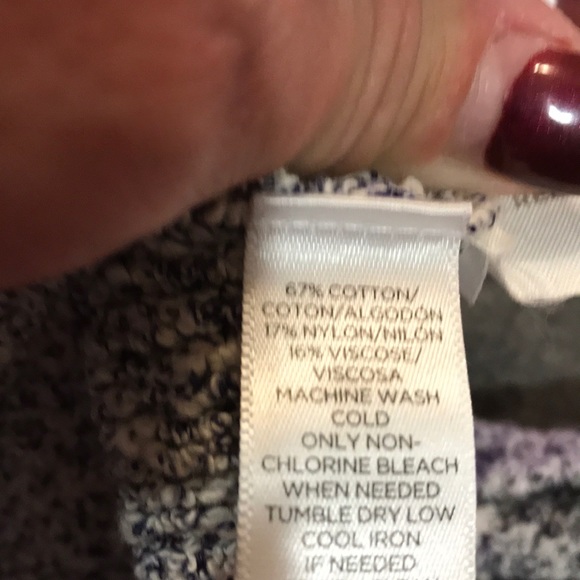 Sweater - Picture 5 of 5